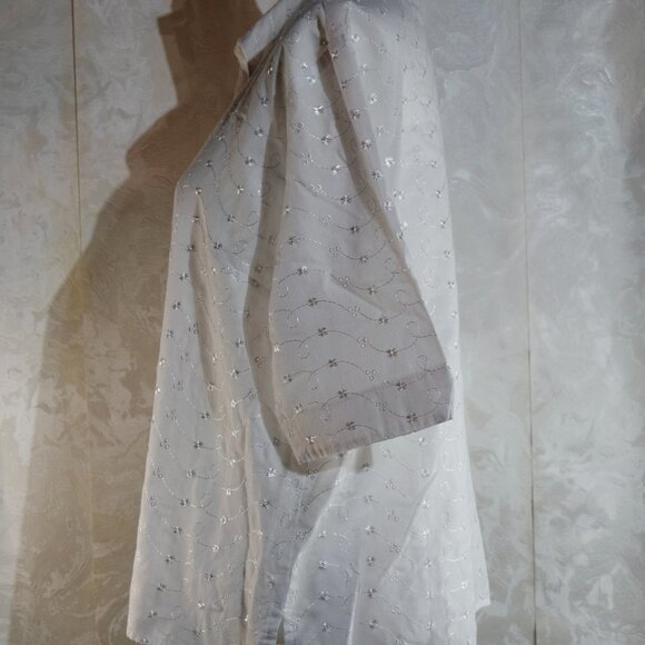 Northern Reflections XL White Embroidered Short Sleeve Button-Up Top - Picture 3 of 6